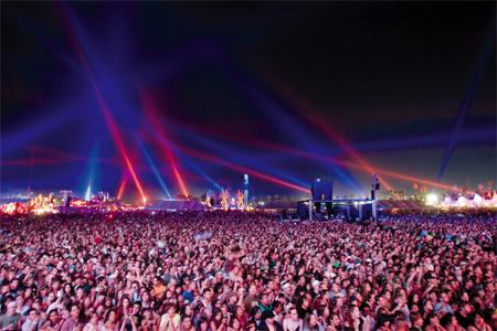 coachella-crowd-shot