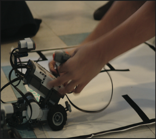 Las Virgenes Unified School District Board of Education approves Robotics class