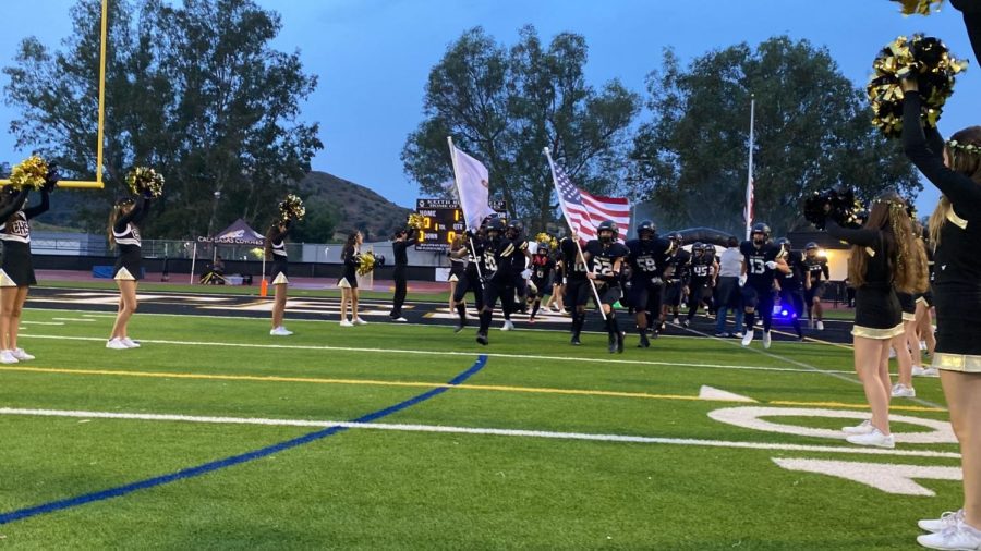 Coyotes+dominate+Agoura+in+homecoming+game%2C+43-13