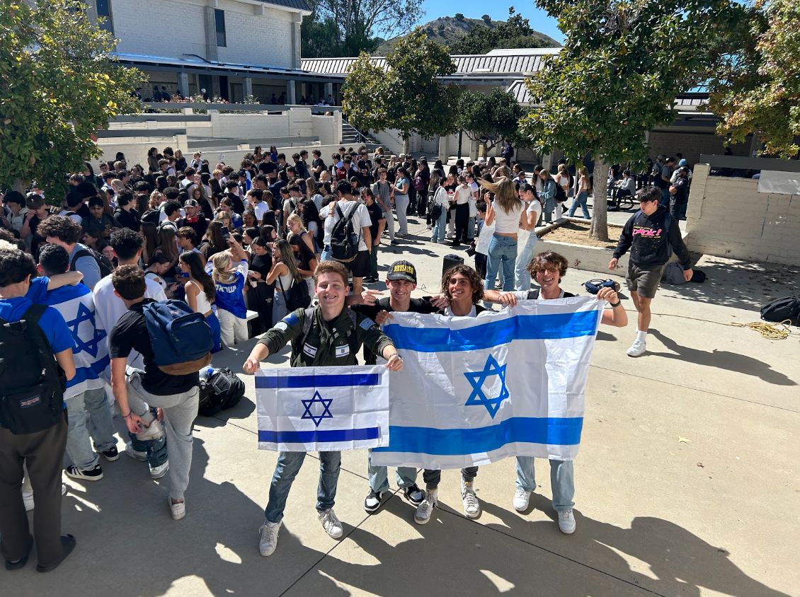 Coyote+students+show+support+for+Israel