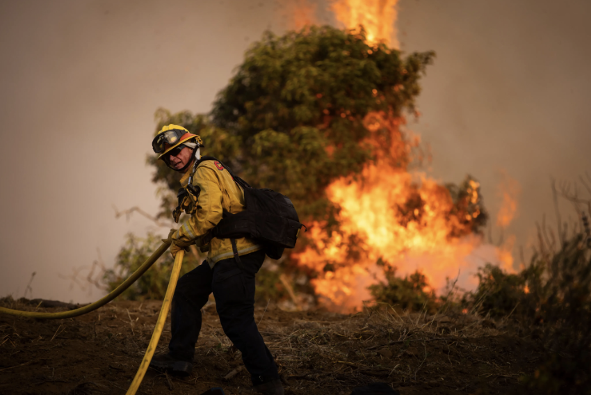 Simi Valley fire sparks concern amid evacuation orders